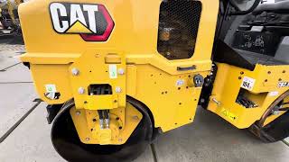مدحلة الأسفلت الصغيرة Caterpillar CB2.5GC | صورة 4 - Machineryline