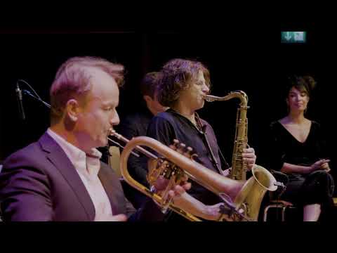 Swinging Teachers -  Moon and Sand