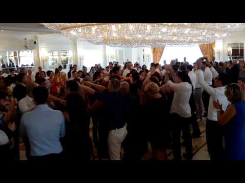 SPOSI E INVITATI ENTRANO BALLANDO - INGRESSO MATRIMONIO 2015 - GABRI PARK HOTEL FRANCESCO BARATTUCCI