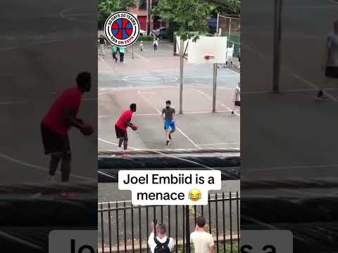 Imagine playing pick up with an NBA player 🤣 (via @rob.dauster/IG)