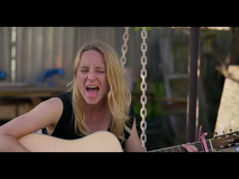 Lissie - I Don't Know What I'm Doing Anymore (Live)