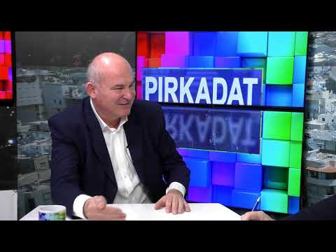 Akik politikusként civilnek mondják magukat, azok festik...