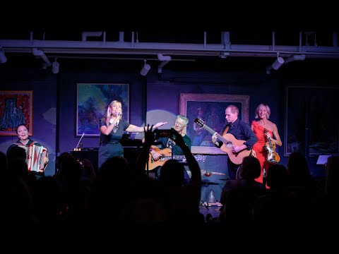 Vai žydėkit linai | Karolina & Linas, Rimantas Pažemeckas, Danguolė Žibkutė-Pažemeckienė, Ave Musica