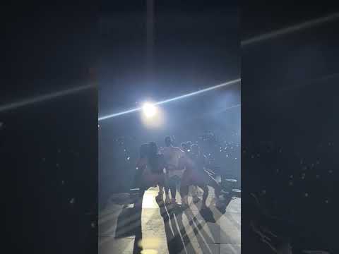 Tayc " Dis moi comment " 😍😍🔥❤