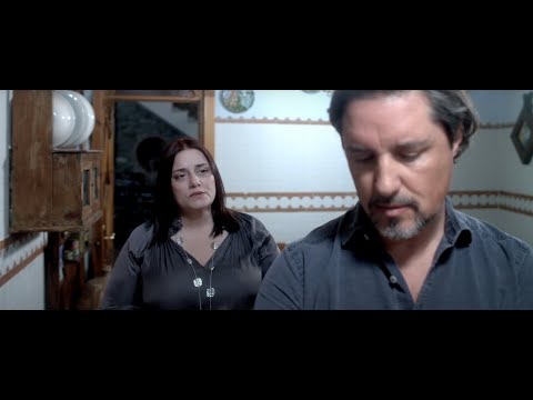 EL HILO DE LOS TRES PUNTOS Chris Juárez y Sandra Brune