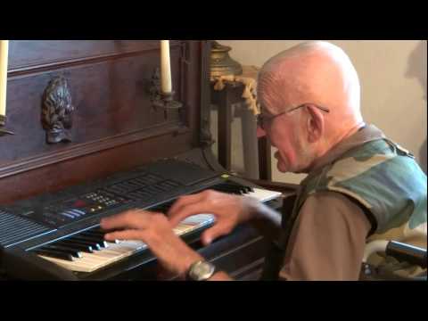 Jurek Bożyk Boży Jerzyk u Boroniów z wiązanką piosenek o Lwowie 15 lipca 2017