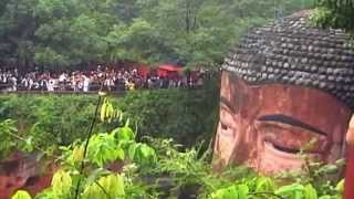 preview picture of video 'Big Buddha, Leshan China'