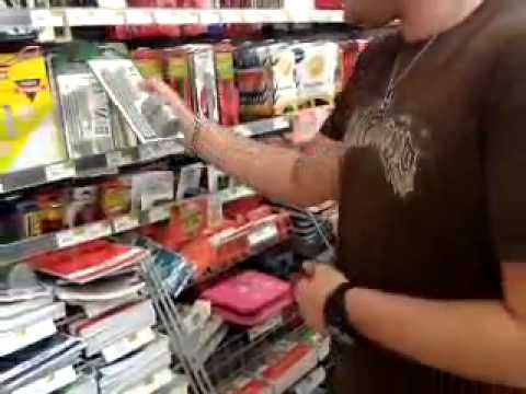 Beratungsmitarbeiter beim Eurospar in Mattighofen