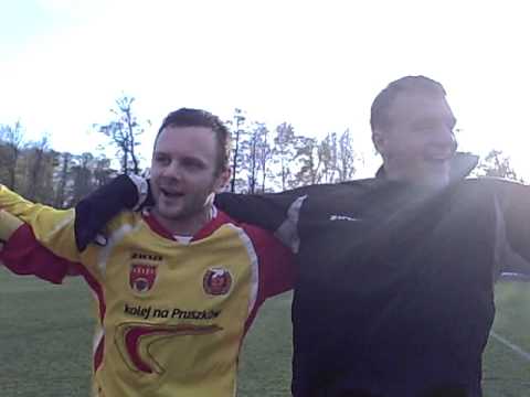 Radość po meczu Znicz Pruszków - Stal Stalowa Wola