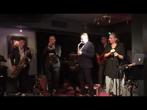 The Jazzinvaders live @ Muziekpodium DJS - No Cure - solo by Berthil Busstra
