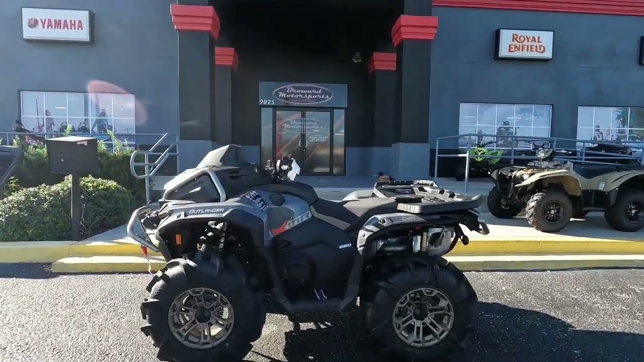 A photo of this 2026 Can-Am Outlander X Mr 850