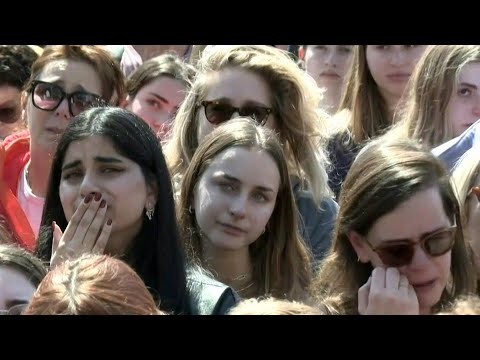 Israelis mourn in Tel Aviv's Hostages Square during Bibas funeral | AFP