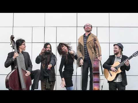 Nihan Devecioglu & The Single Camels - Cay elinden oteye