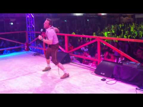 libero5 - Der ganze Bus muß Pipi 29.01.12