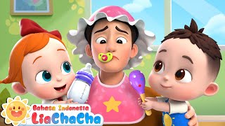Download lagu Merawat Si Bayi Papa | Interaksi Orang Tua dan Anak | Lagu Anak-anak | LiaChaCha Bahasa Indonesia mp3