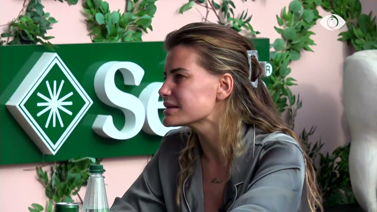 “Mos u bëj papagall”/ Vijon debati mes Valbonës dhe Rozanës