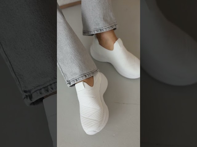 Чоботи жіночі шкіряні байка хутро 592641 Чорний Кросівки жіночі сітка 591824 Білі