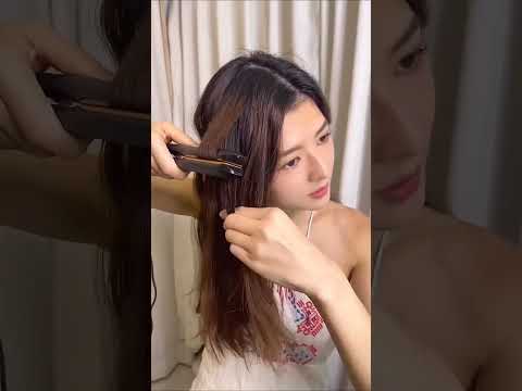 Easy Zigzag Hairstyling Using a Hair Iron