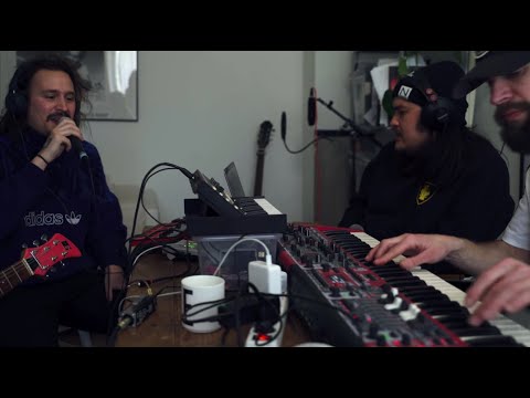 Queff ft. Jack Moy - Återfall & Skatteskuld (Akustisk liveversion) #BehindMyScene