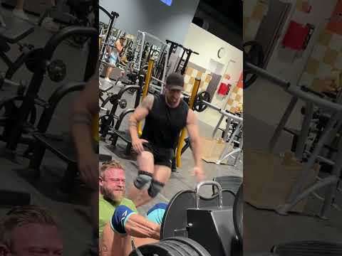 My GYM SPOTTER ALMOST DIED😱 #fitness #gymhumor #gymrat #bodybuilding