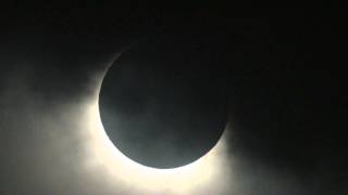 preview picture of video 'Total Solar Eclipse as viewed from Trinity Beach, Queensland Australia (Obscured by Clouds)'