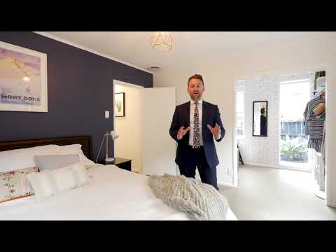 SOLD - 141 Woodlands Park Road, Titirangi - Sven Higham and Glenn Higham