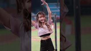 リン・シャン①【美脚、美腰のバンビ顔！スタイル抜群チアリーダー】