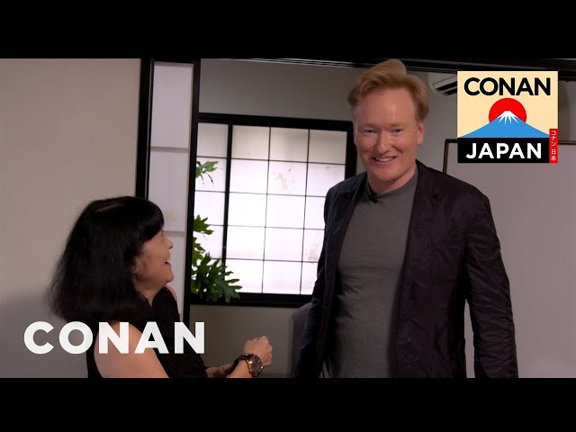 Conan’s Japanese Etiquette Lesson | CONAN on TBS SDDEFAULT Thumbnail