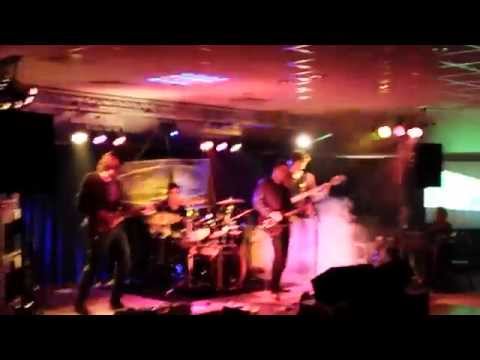 Bareknuckle - Crosstown Traffic [Live at Blues Mill Festival]