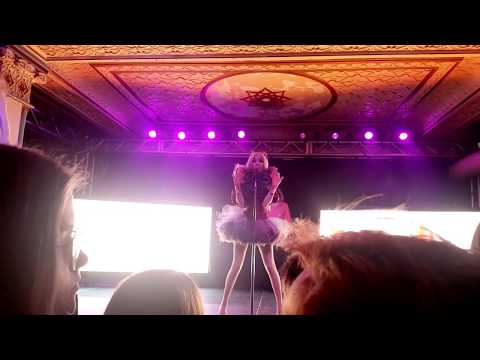 download lagu mp3 mp4 Poppy Computer Tour, download lagu Poppy Computer Tour gratis, unduh video klip Poppy Computer Tour