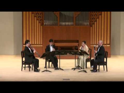 P.Hiketeick　　"3 Latin Dances"  “Merengue Sempre di Aychem Sunal  /    Ensemble Sonorité