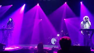 Let&#39;s Eat Grandma Live - Hot Pink O2 Victoria Warehouse (Manchester) 14-02-2019