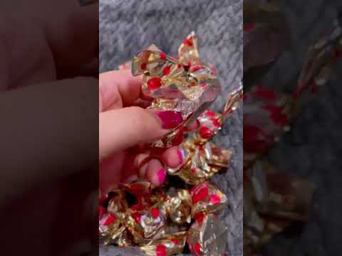 [ASMR] Maltesers white truffles unwrapping one hand only 😱🍫🍫 #shortvideo #satisfying