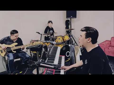 Dimash with friends playing drums.Come together 🎶