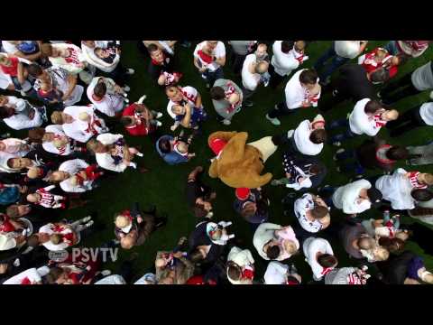 De jongste fans op de foto