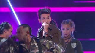 Sebastián Yatra - Traicionera (Premio Lo Nuestro 2017)