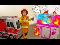 Jannie Pretend Play Bombero y Rescata Sus Amigos | Camión de bomberos de juguetes