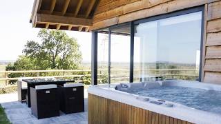Heron Lodge Castle Farm, Wedmore, United Kingdom | Travel With Kiara