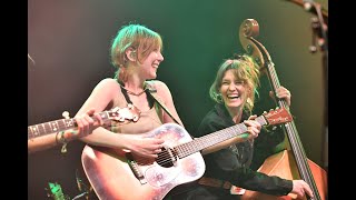 Molly Tuttle &amp; Golden Highway | Super Moon - Dooley&#39;s Farm | gratefulweb.com