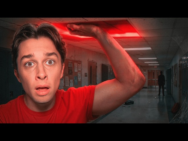 I Found A SECRET Room in School.. SDDEFAULT Thumbnail