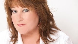 Laurika Rauch - Kyk Hoe Glinster Die Maan (liriekvideo)