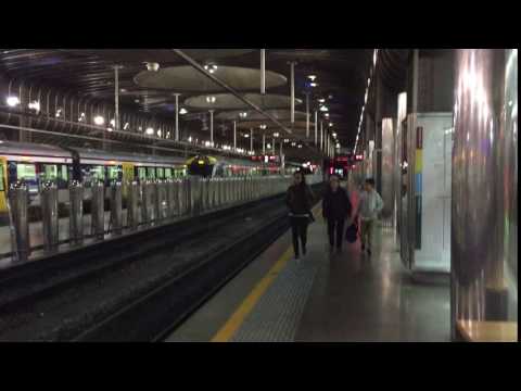 Leon in the train station