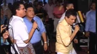 CARLOS VIVES, GUSTAVO GUTIERREZ Y PONCHO ZULETA - CONFIDENCIA