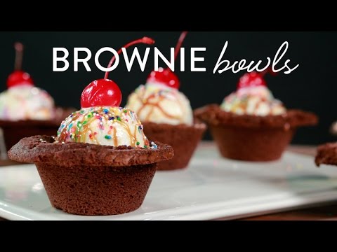 How to Make Brownie Bowls For Your Ice Cream