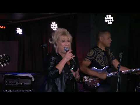 Shakatak   -  Day By Day     (Live at The Hideaway 2020)