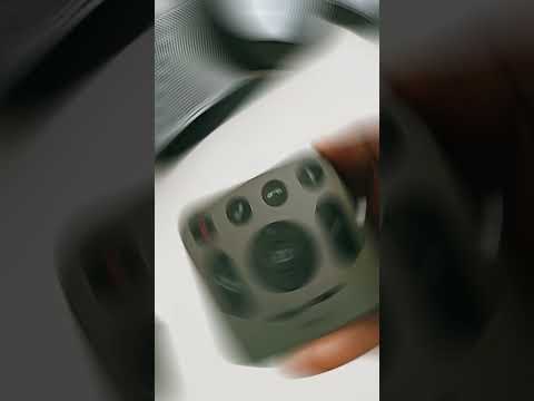 Logitech MeetUp All-in-One 4K ConferenceCam with Speakerphone and 120° Field of view Lens