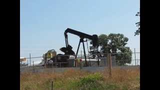 preview picture of video 'Danmark Operating LLC's Oil Well at Sonic'