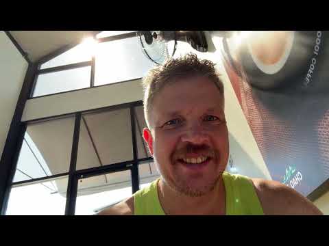 Pattaya Thailand Billy Blue is live!