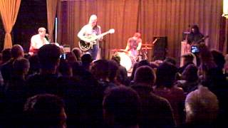 The Greenhornes -- Go Tell Henry