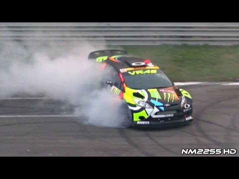 Valentino Rossi BURNOUT Ford Fiesta WRC - Monza Rally Show 2012